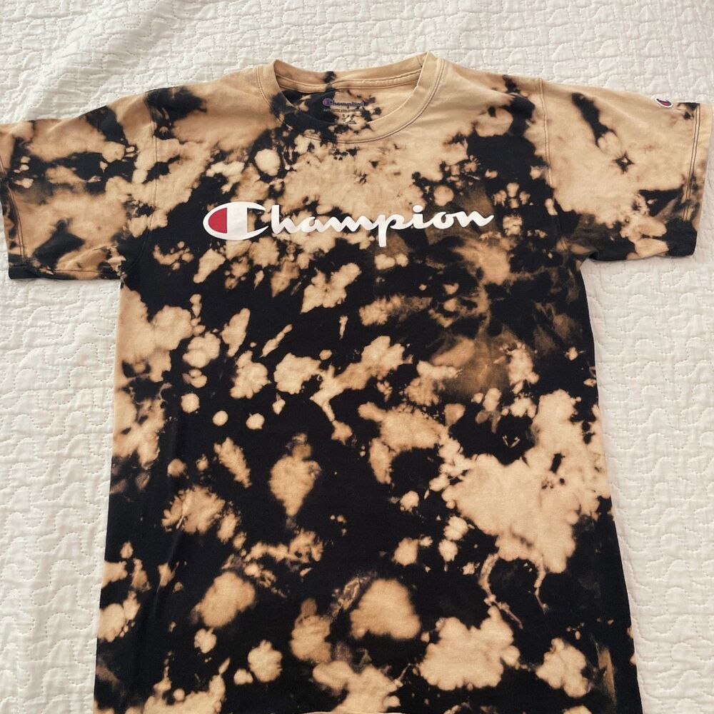 Champion Women S Sleeve Logo T-Shirt Sleeve Logo size small Bleached Style